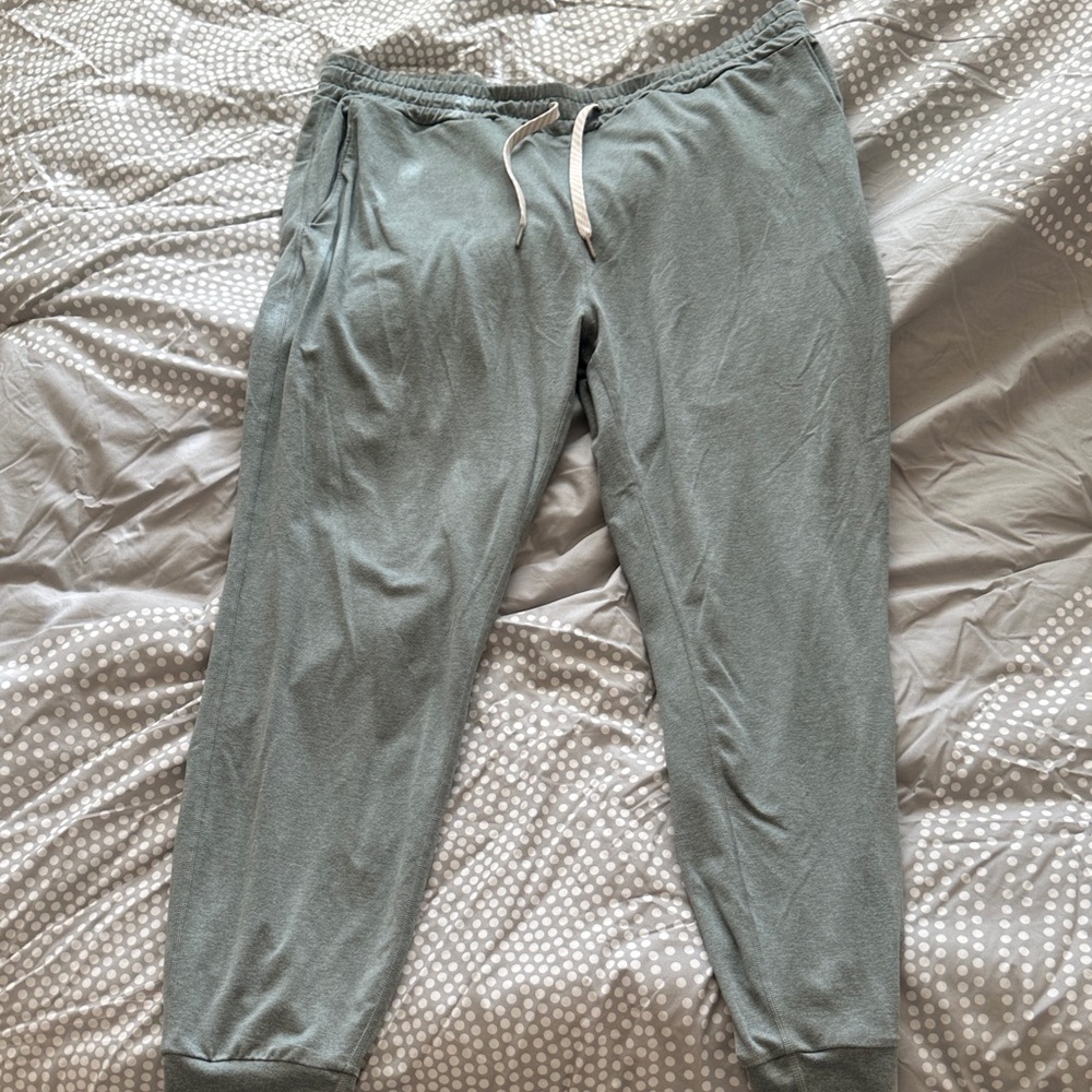 Vuori Halo dream knit joggers